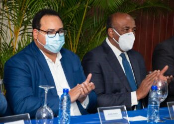 Consejo Unificado de las EDE suscribe tres acuerdos de energías renovables