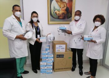 Hospital San Lorenzo de Los Mina rercibe visita de Fundación Project HOPE