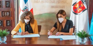 ADN y  Remesas de Cambio Vimenca suscriben acuerdo “Monumento a la Diáspora Dominicana”