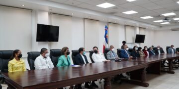 Comisión de Observadores reconoce calidad y transparencia del concurso docente del MINERD