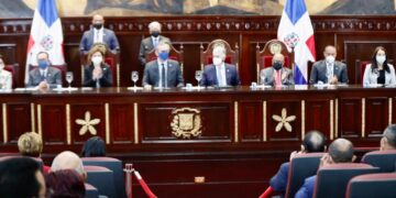 Gobernador del Banco Central resalta voluntad y decisión del presidente Abinader para reactivar el país