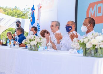 Con Inversión de 1500 millones, gobierno inicia reconstrucción carretera Barahona
