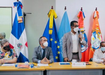 Defensa Civil, PNUD y UE fortalecen capacidad de Alcaldes de  SD en gestión de riegos de desastres