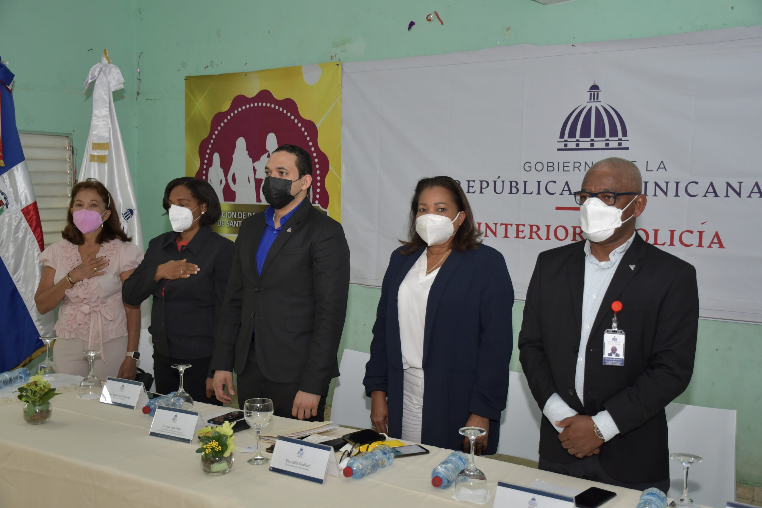 Gestores culturales trabajan contra la violencia en barrios marginados 