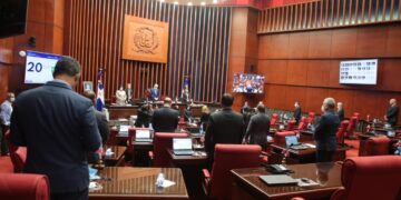 El Pleno del Senado rinde dos minutos de silencio en memoria del Dr. Reinaldo Pared Pérez