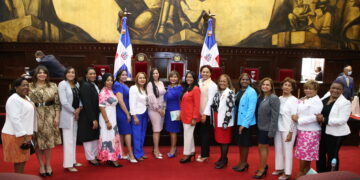 Diputados reconocen a 26 mujeres meritorias de diferentes sectores de la sociedad
