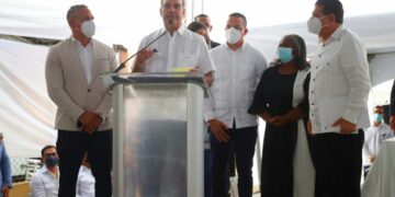 Presidente Abinader dispone obras por más de RD$979 millones en Monseñor Nouel