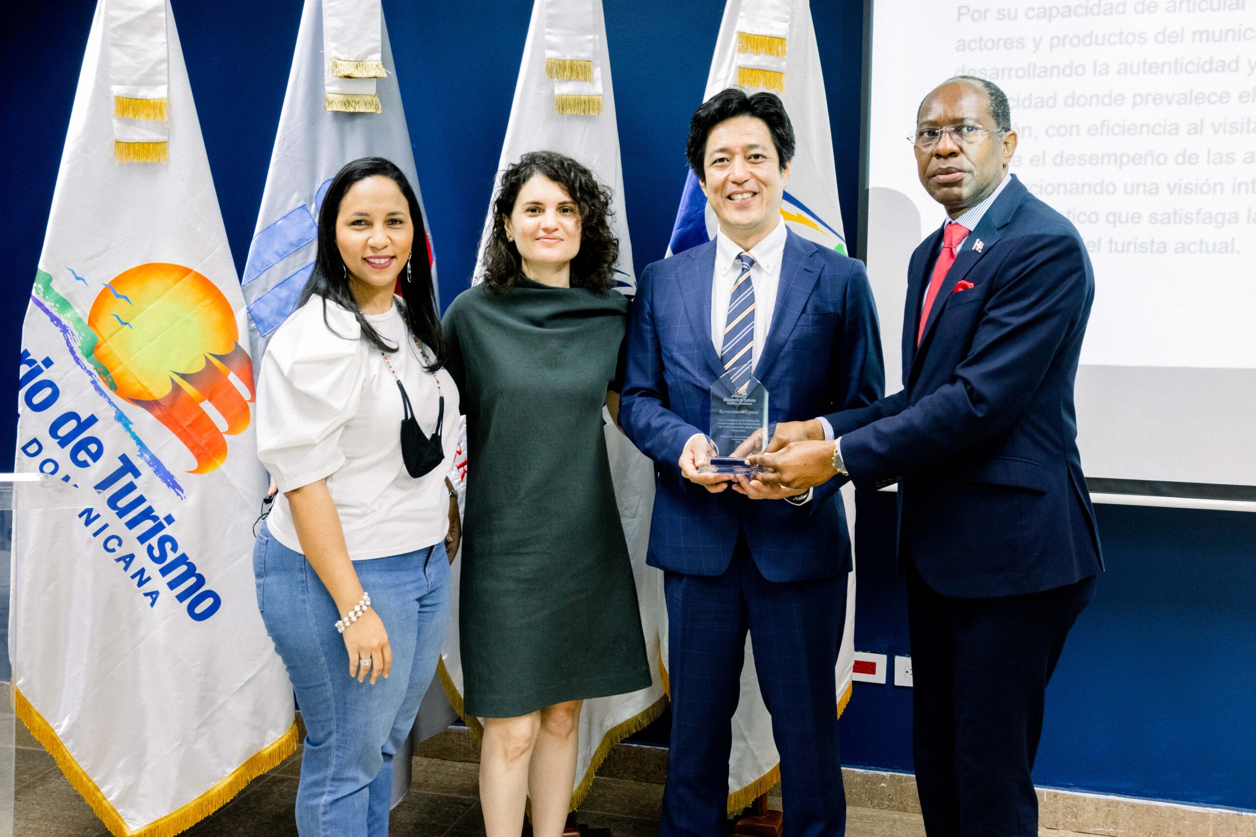 Reconocen 7 proyectos de  prácticas  ecoturísticos de región Norte del país