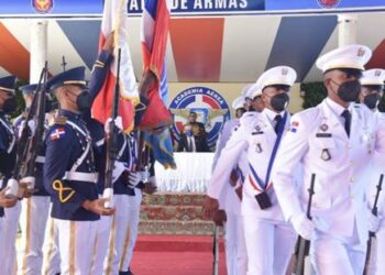 Abinader encabeza graduación de academia de la Fuerza Aérea