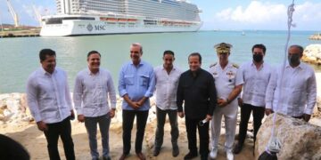 Presidente encabeza apertura puerto Taíno Bay en Puerto Plata
