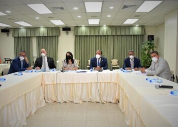 Comisión de Hacienda analiza proyectos de leyes remitidos por el Poder Ejecutivo