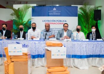 Empresas Distribuidoras reciben credenciales de oferentes para compra-venta de potencia y energía