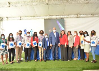 Inafocam premia a 157 estudiantes meritorios