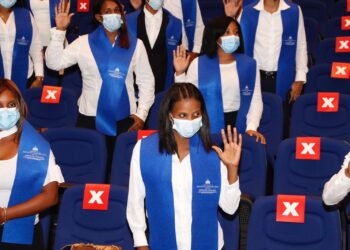 Interior y Policía e Infotep gradúan a 377 jóvenes en cursos técnicos