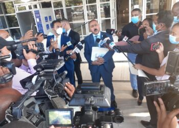 Yomare Polanco deposita ante la PEPCA querella contra Castaños Guzmán, Cruz Herasme y otros exfuncionarios de la JCE