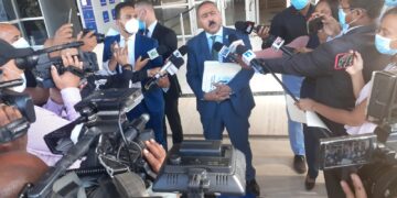 Yomare Polanco deposita ante la PEPCA querella contra Castaños Guzmán, Cruz Herasme y otros exfuncionarios de la JCE