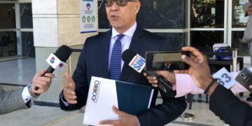 ADOCCO somete ante el PEPCA al exdirector del Instituto de Bienestar Estudiantil, INABIE