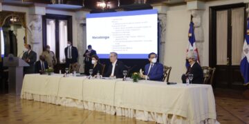 Gobierno y Universidad de Yale presentan estudio revela efectividad de tercera dosis contra el COVID