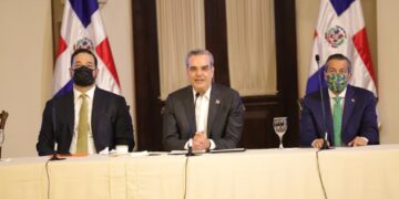 Presidente encabeza XVII Graduación Ordinaria Conjunta del Instituto Superior para la Defensa