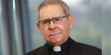 Presidente Abinader declara lunes 24 de enero día de duelo oficial por fallecimiento Monseñor Agripino Núñez Collado