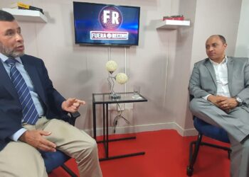 Economista llama al Gobierno a dar un giro en la política monetaria