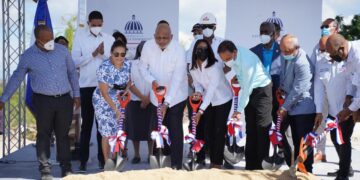 Ministro Roberto Fulcar inicia construcción de estancias infantiles Cristo Rey I y II
