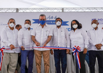 El presidente Abinader inaugura conjunto de obras realizadas por INDRHI en región Este