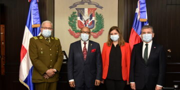 Alfredo Pacheco recibe visita Carabineros de Chile, tratan temas de seguridad ciudadana