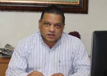 Dirigente choferil Mario Díaz retira ante el Tribunal Constitucional recurso evitaría reducir 50+1 votos para ganar elecciones