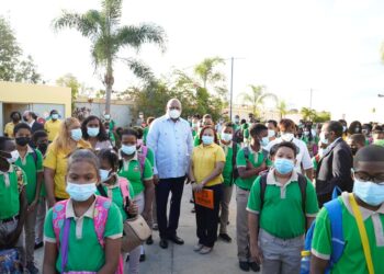 Fulcar dice junto a la sociedad garantizará el derecho de los niños a una educación de calidad en República Dominicana