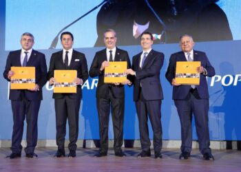 Abinader explica política económica por pandemia; dice que éxito de RD tiene el sello Banco Popular