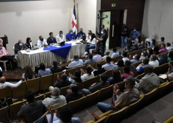Director del INAPA escucha necesidades representantes de Santiago y Línea Noroeste