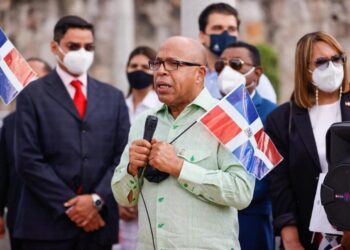 Alfredo Pacheco ya está en Honduras para asistir a toma de posesión de Xiomara Castro
