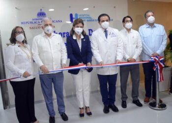 La Vicepresidenta y el ministro de Salud inauguran Unidad  de Patología Forense en hospital Cabral y Báez