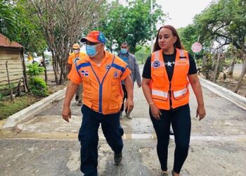 Rescató a un hombre que quedó atrapado en su casa por las lluvias; hasta el momento no se reportan albergados