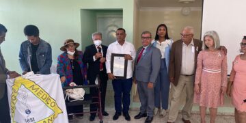 Alcaldía de Barahona reconoce ex presidente Colegio Médico Dominicano, Waldo Suero