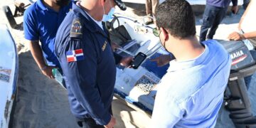 MITUR rotula embarcaciones de empresas de transporte marítimo con código QR en la región Este