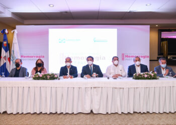 Ministro de Salud llama a la atención sobre la cantidad de mujeres jóvenes y adolescentes con problemas asociados la anemia e hipertensión