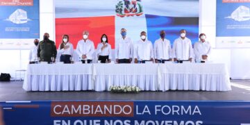 Presidente Abinader inaugura Corredor Churchill que introduce 47 autobuses de 90 pasajeros a esta importante vía