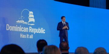 Ministro de Turismo intensifica la promoción del país en Estados Unidos