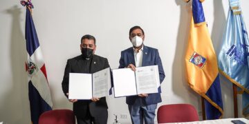 INDRHI y UCNE firman convenio para formación de profesionales e investigación hídrica