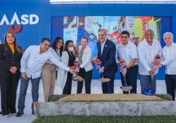 Presidente de la República Luis Abinader deja iniciados trabajos de saneamiento de la cañada Guajimía