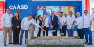 Presidente de la República Luis Abinader deja iniciados trabajos de saneamiento de la cañada Guajimía