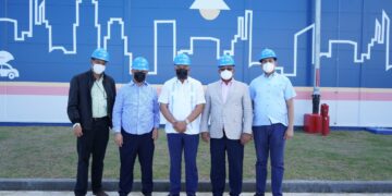 Directores OMSA y el INTRANT buscan experiencia para implementación del corredor de autobuses eléctricos