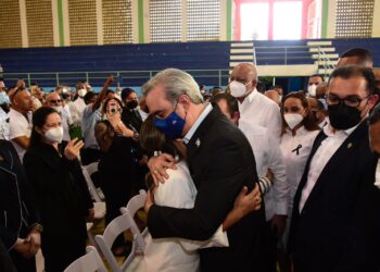 Presidente Abinader se solidariza con familiares y amigos de ex diputado López Chávez