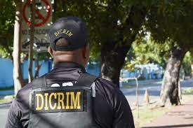 Policía apresa dos hombres acusados violar niña de 8 años en Sabana Perdida