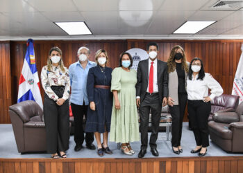 MSP realiza panel pediátrico para conocer la importancia de la vacuna contra el covid-19 en niños de 5 a 11 años