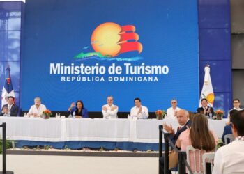 Presidente  deja iniciados trabajos mejoramiento Malecón SDE con inversión  de RD$ 500 millones