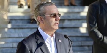 Presidente suspende agenda por muerte de doña Rosa