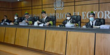 El Tribunal Superior Electoral aplaza las audiencias a solicitud de las partes